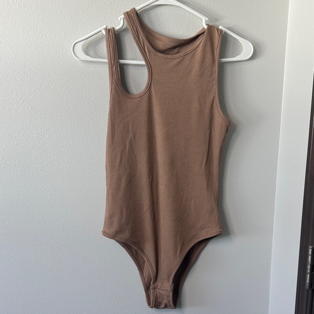 SHEIN Brown Sleeveless Bodysuit